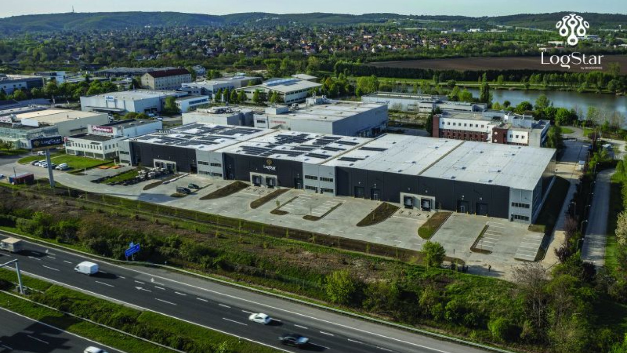 A LogStar Park West Gate ipari parkba költöznek a One Broadcast közvetítőkocsijai