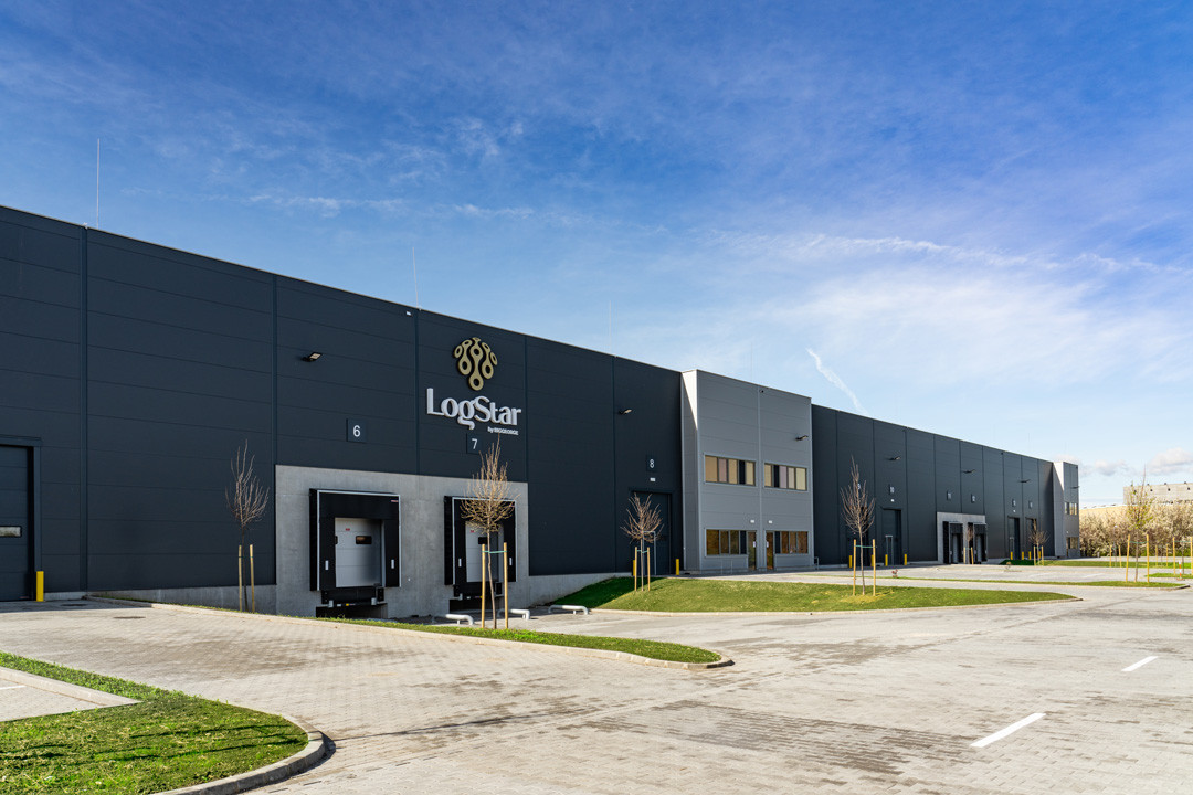 LogStar Park West Gate