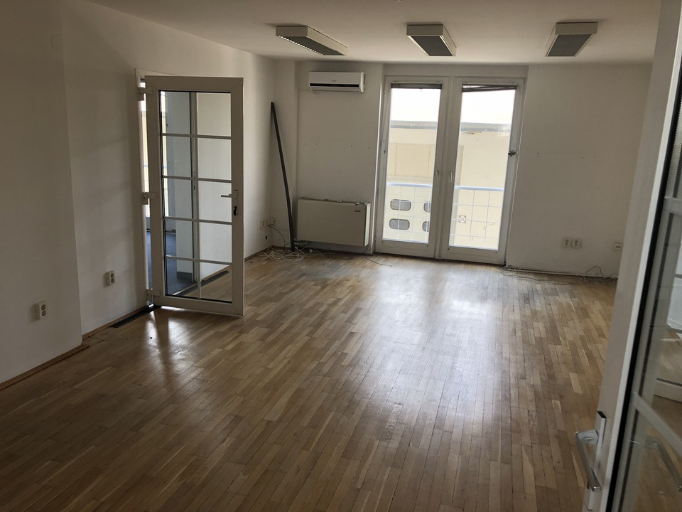 Budaörs Irodaház és raktár