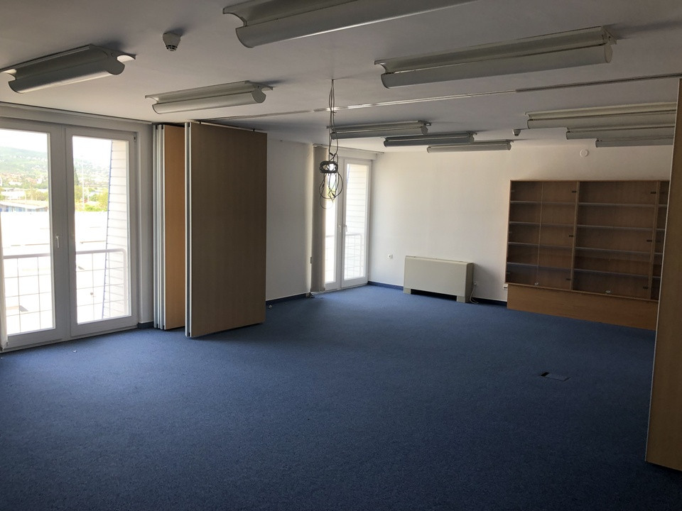 Budaörs Irodaház és raktár