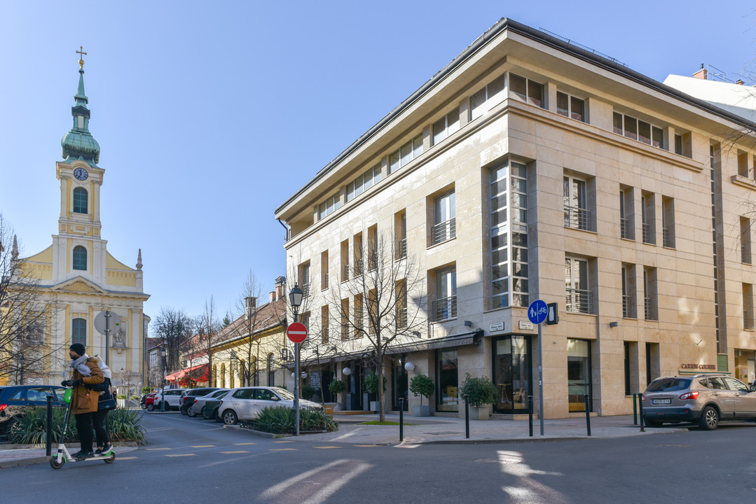 Pauler Corner Irodaház